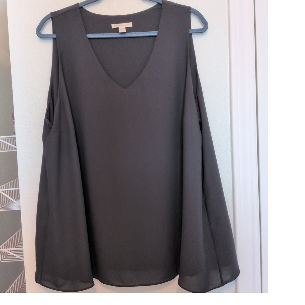 Plus Size Cato Women's Blouse Black Sleeveless V-Neck Flowy Shell Top 18/20W